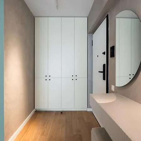 Emerald Charm One Cotroceni 5 Bucharest