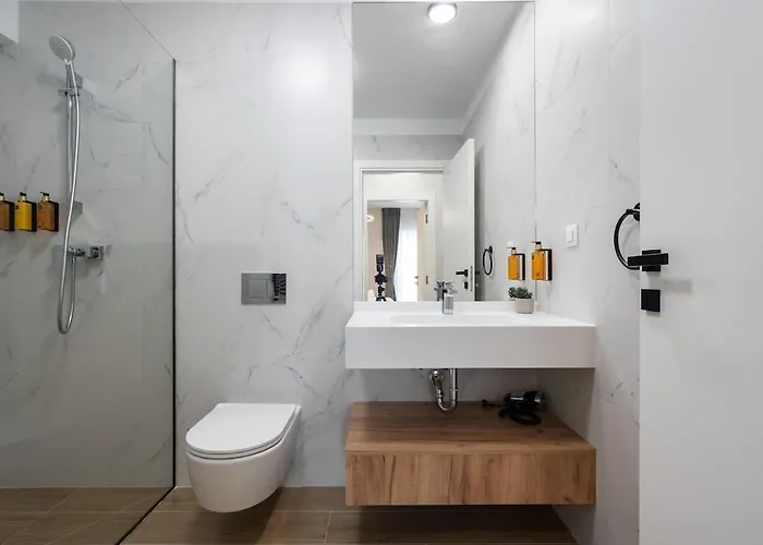 Emerald Charm One Cotroceni 5 Bükreş