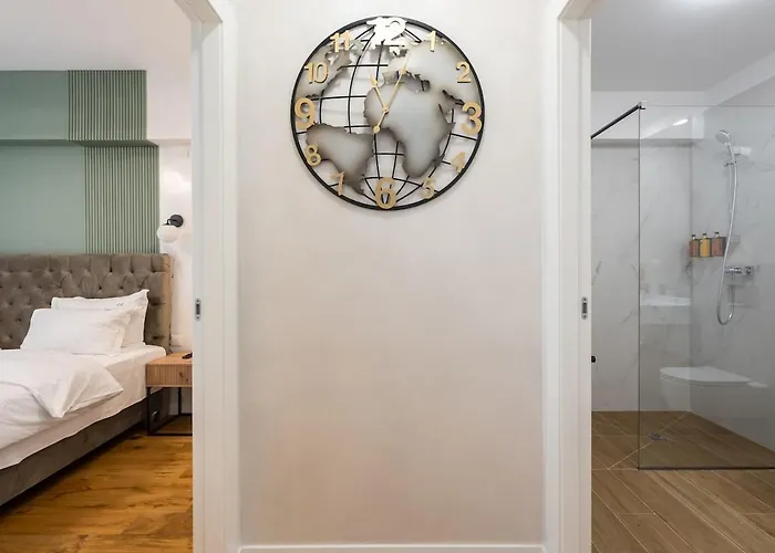 Emerald Charm One Cotroceni 5 *