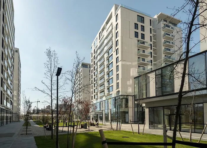 Emerald Charm One Cotroceni 5 *