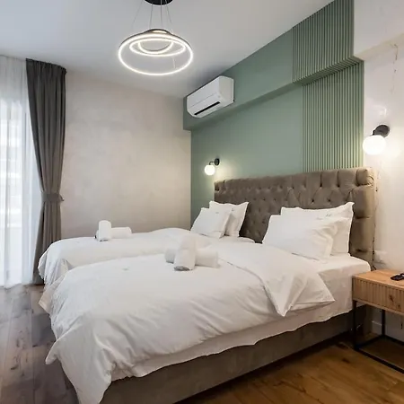 Emerald Charm One Cotroceni 5 * Bucarest